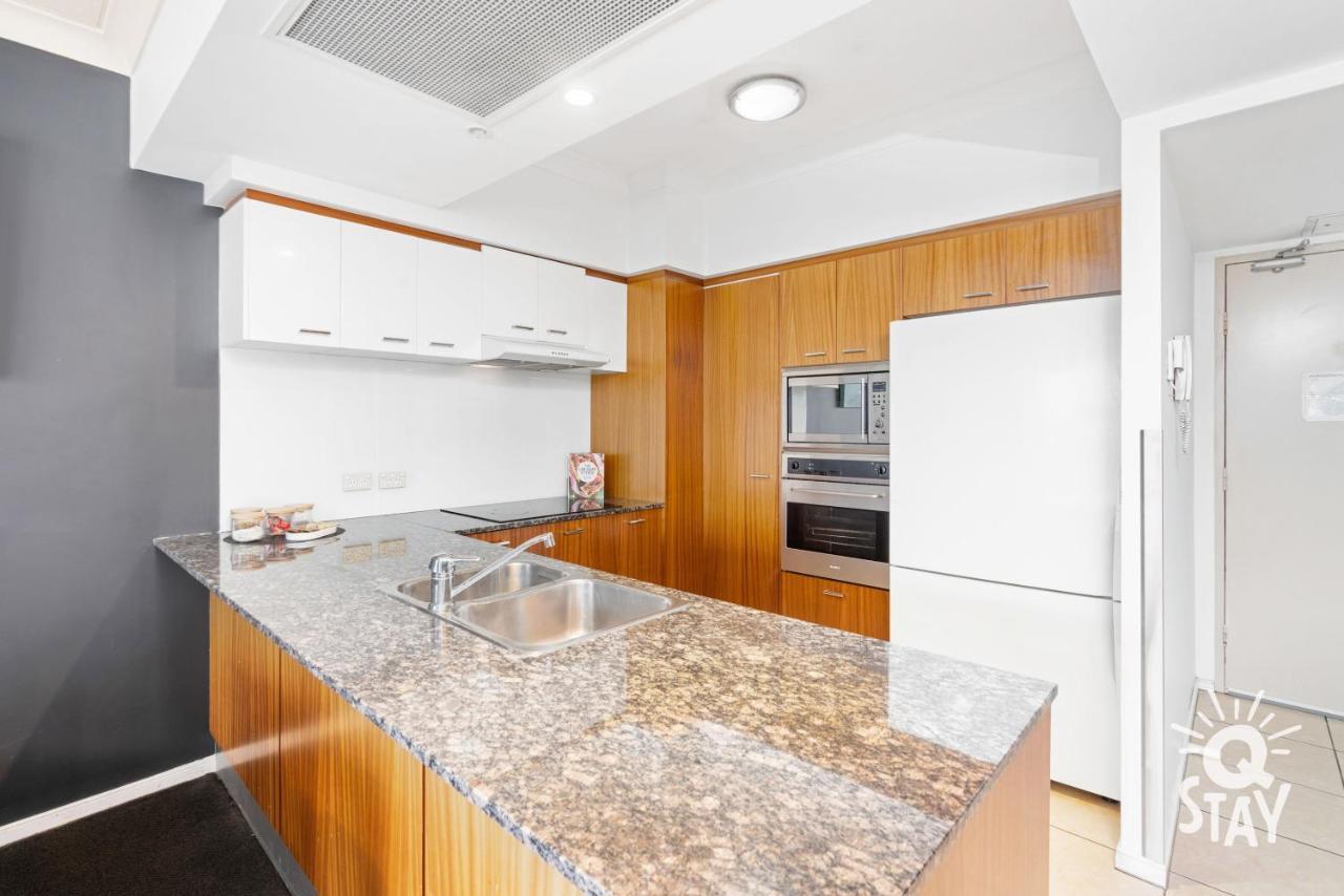 2 Bedroom Ocean View At Chevron Reniassance Apartment Gold Coast