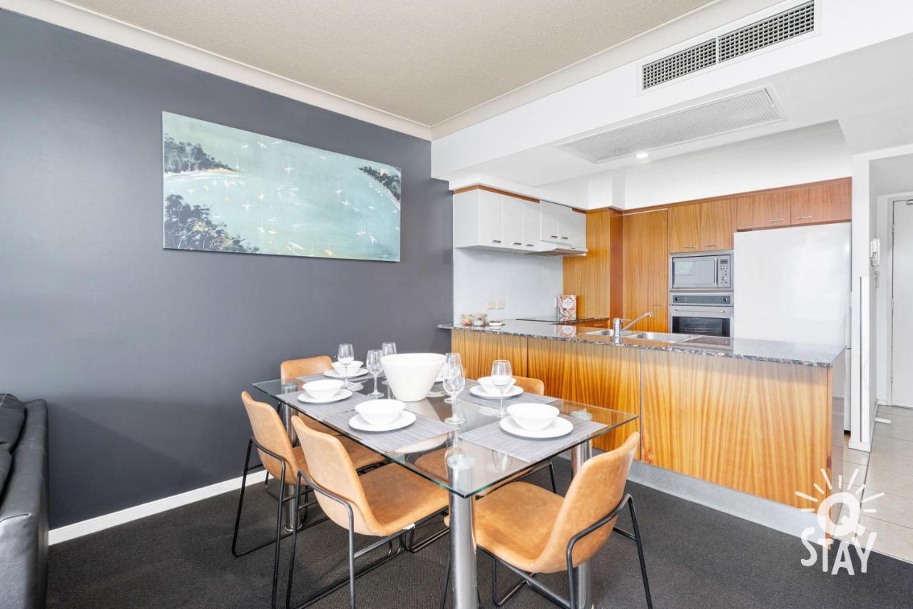 2 Bedroom Ocean View At Chevron Reniassance Apartment