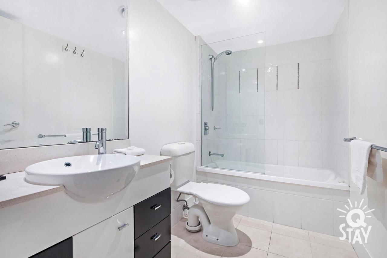Apartment 2 Bedroom Ocean View At Chevron Reniassance